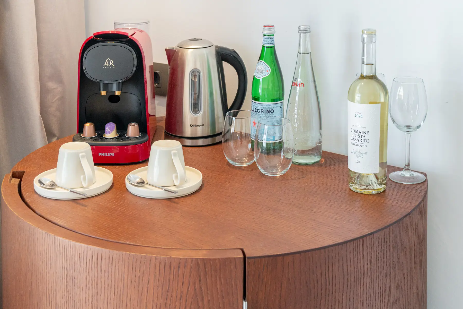 Deluxe Suite - Photo 11